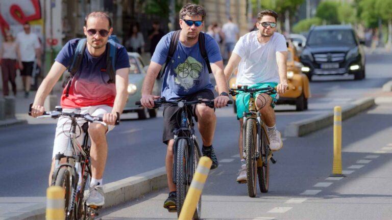 Bicyclists – Know The Law And Stay Alive